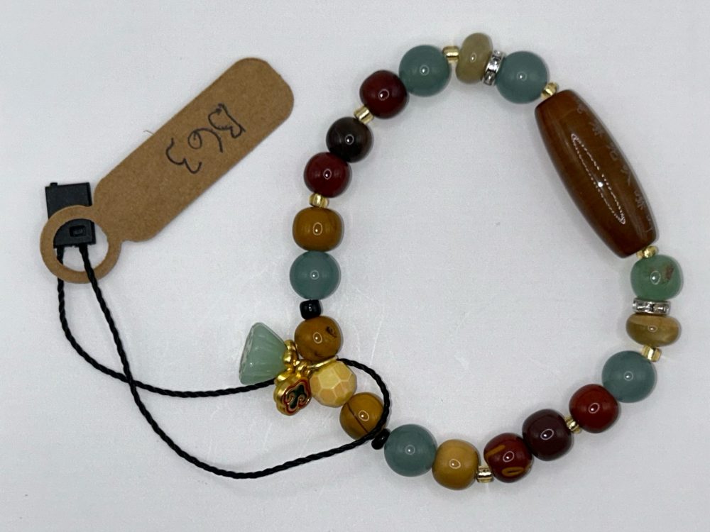 B63  Piece Bracelet- Price $ 25  WOMENS - Image 3